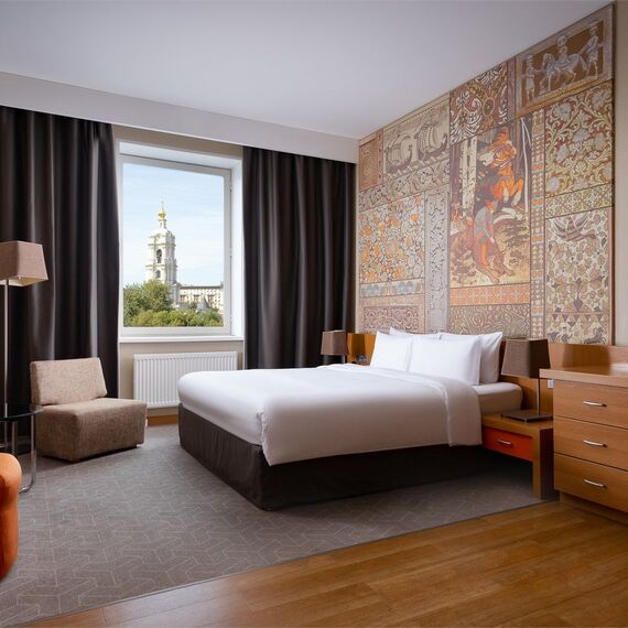 Стандартный номер с кроватью размера 