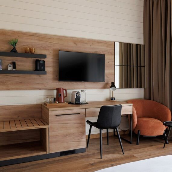 Стандартный номер с двуспальной кроватью и балконом. Фото 3