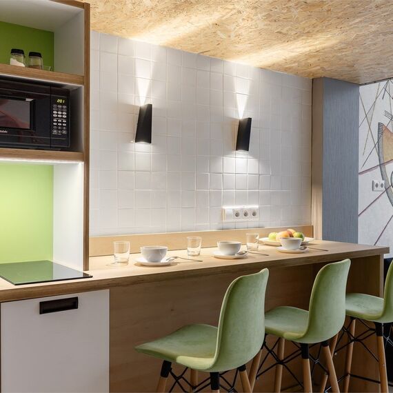 Дизайнерские двухуровневые апартаменты