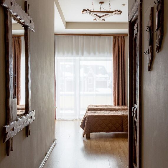 Улучшенный номер с 2 раздельными кроватями. Фото 22