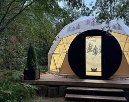 Купольный шатер в глэмпинге Ecos 360