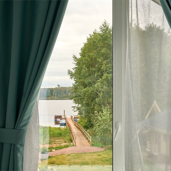 Коттедж с террасой и уличным джакузи. Фото 14