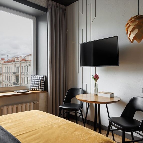 Улучшенный номер-студио с видом на Невский проспект DBL+SINGLE. Фото 4