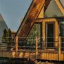 Отель The Les домик A-frame у воды - Превью 6