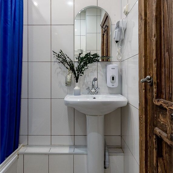 Улучшенный номер с 2 раздельными кроватями. Фото 18