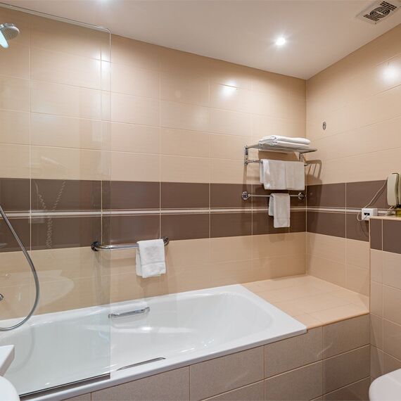 Улучшенный «Атриум» с раздельными кроватями. Фото 6