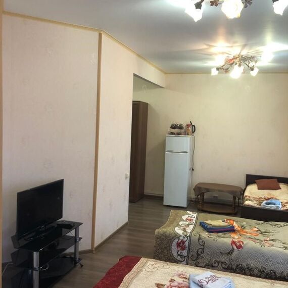 Четырехместный двухкомнатный номер. Фото 2