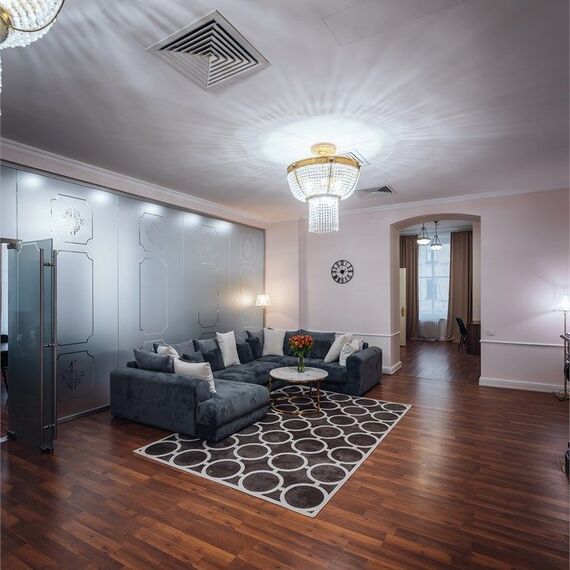 Президентский Люкс с балконом и видом на Казанский Собор. Фото 26