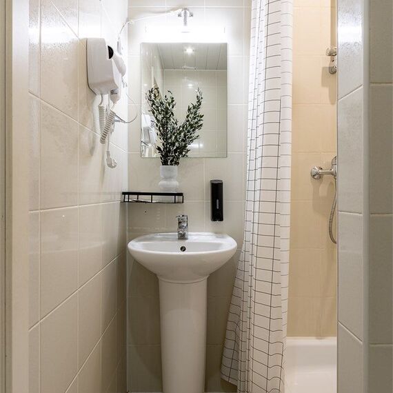 Стандартный номер с собственной ванной. Фото 8