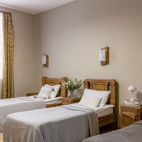 Трехместный номер с раздельными кроватями. Фото 17