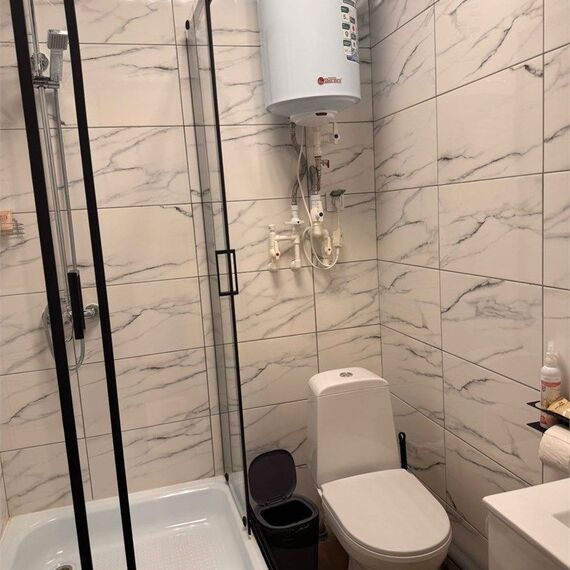 Улучшенный номер с 1 кроватью. Фото 4