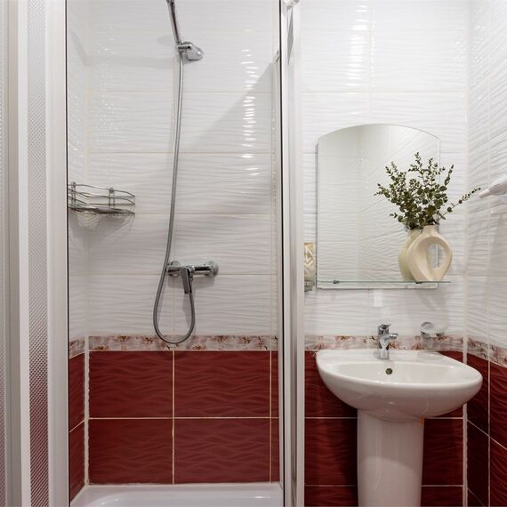 Улучшенный номер с 1 или 2 кроватями. Фото 7