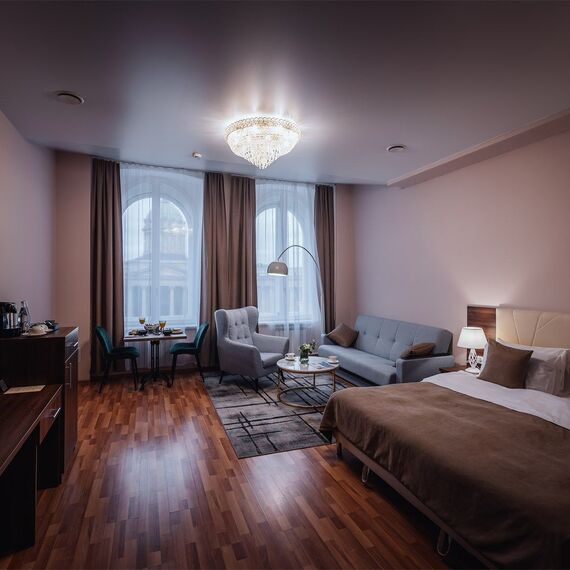 Люкс с видом на Казанский собор. Фото 1