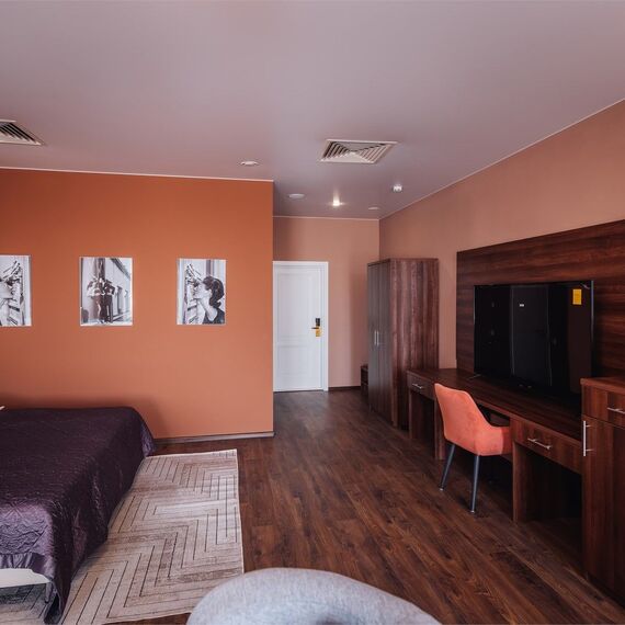 Семейный люкс с 3 спальнями и видом на Казанский собор. Фото 14