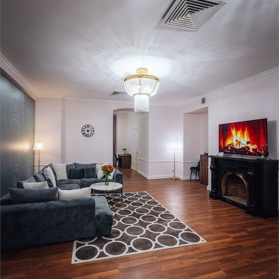 Президентский Люкс с балконом и видом на Казанский Собор. Фото 27